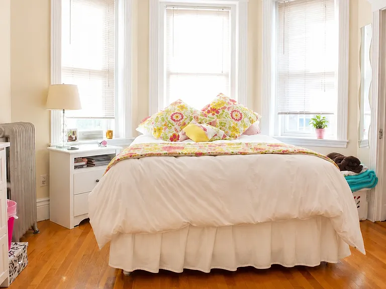 183 Strathmore Rd #3 — Photo 5