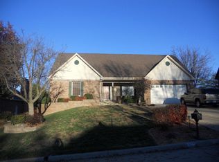 1025 Tanya Lynn Dr, Jefferson City, MO 65109