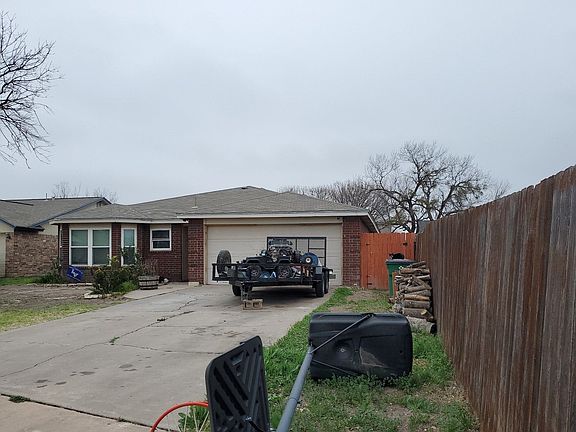 2nd image of 2726 Regent Blvd