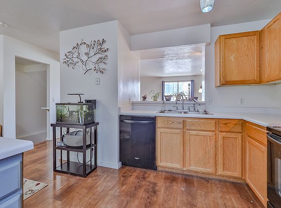 4th image of 5704 W Braemar Ct S