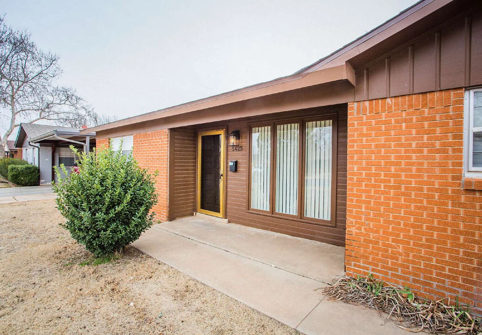 3 bed, 2.0 bath, 1494 sqft, $1,600 — Photo 4