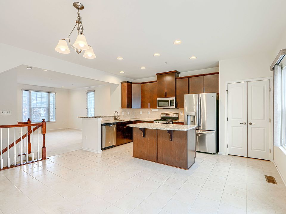 1st image of 7403 Wild Honey Way