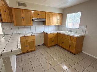 1840 Quincy St APT 11, Bakersfield, CA 93305