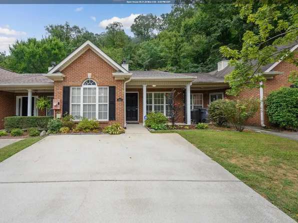 212 Mitoba Trl, Pelham, AL 35124