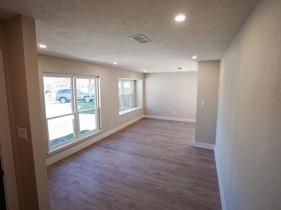 4th image of 13627 White Cliff Dr