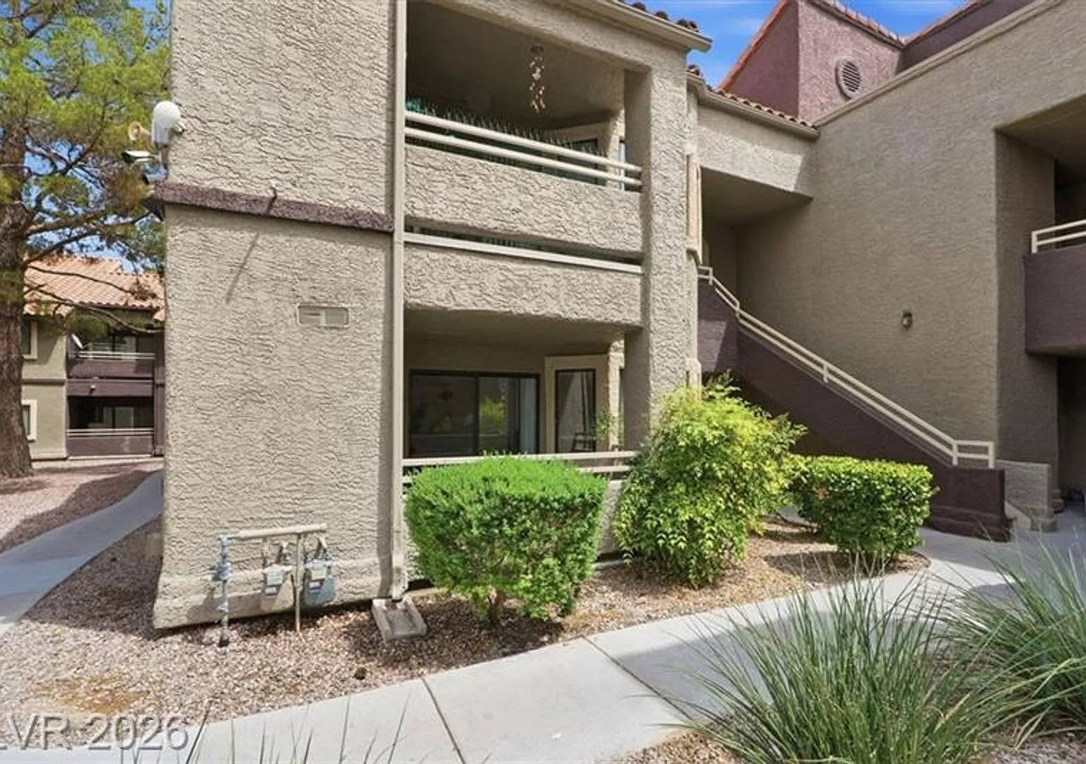 NC282 5042 Rainbow Blvd. #101 ( gated #8939 ,BLDG 11) — Photo 1