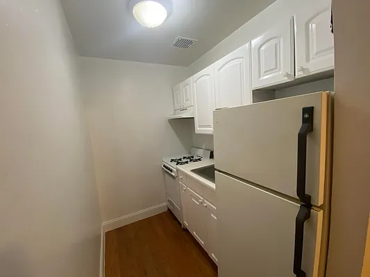 Rented by Oxford Property Group | media 4