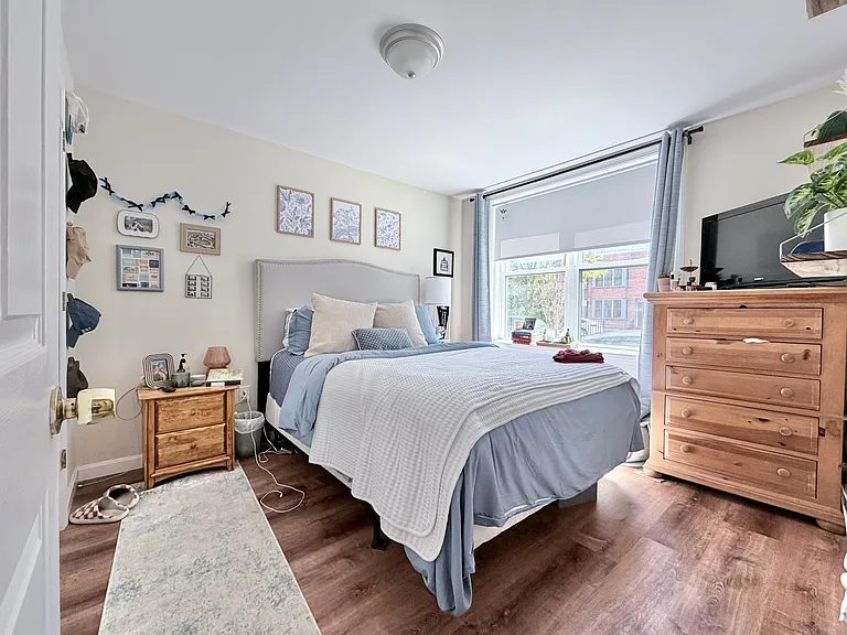 31 Ellingwood St #31 — Photo 3