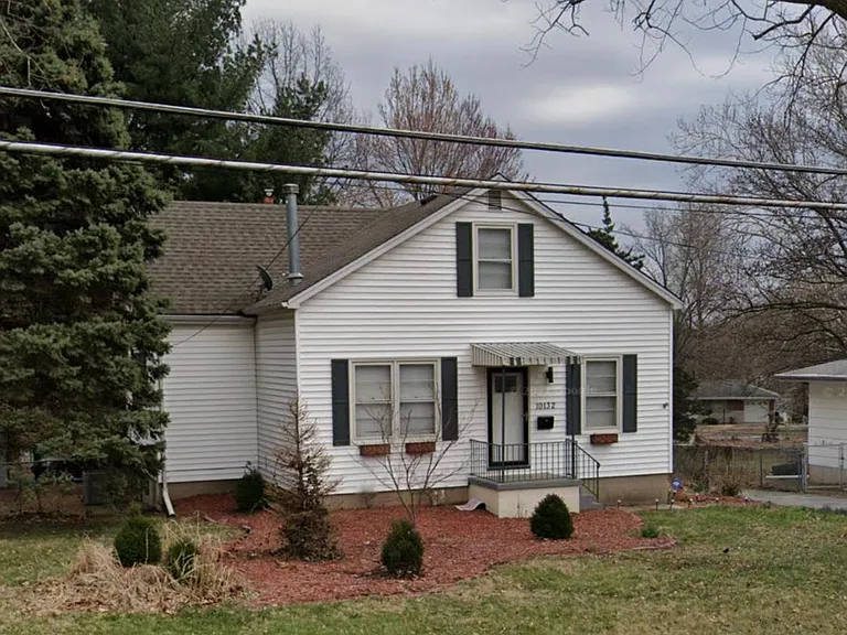 10132 Bellefontaine Rd — Photo 2