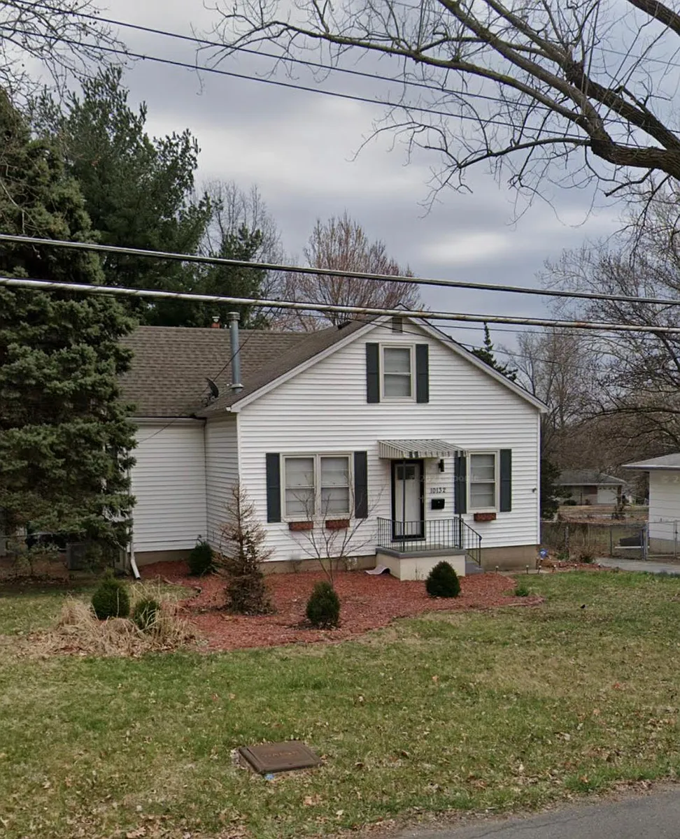 Building Photo - 10132 Bellefontaine Rd