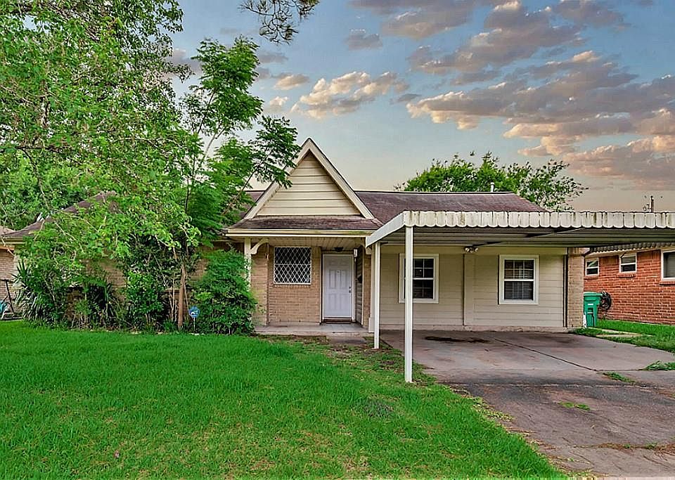 1st image of 4707 Brookfield Dr