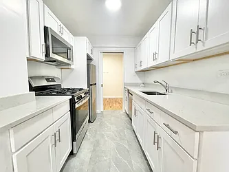 Rented by Century 21 Premier 