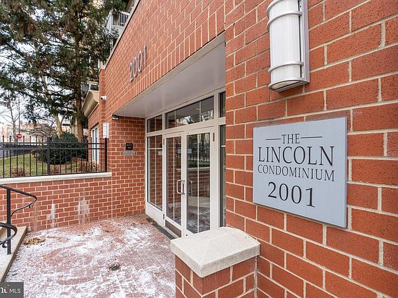 4th image of 2001 12th St NW APT 213