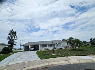 1703 Amhurst Cir, Sun City Center, FL 33573