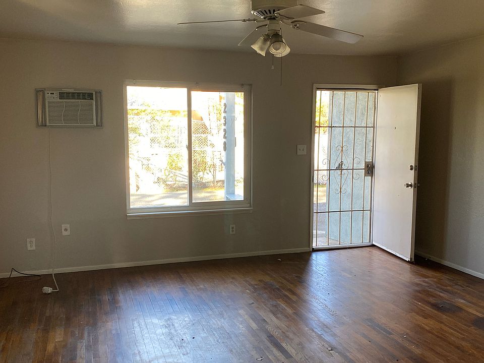 2nd image of 2330 Morell St
