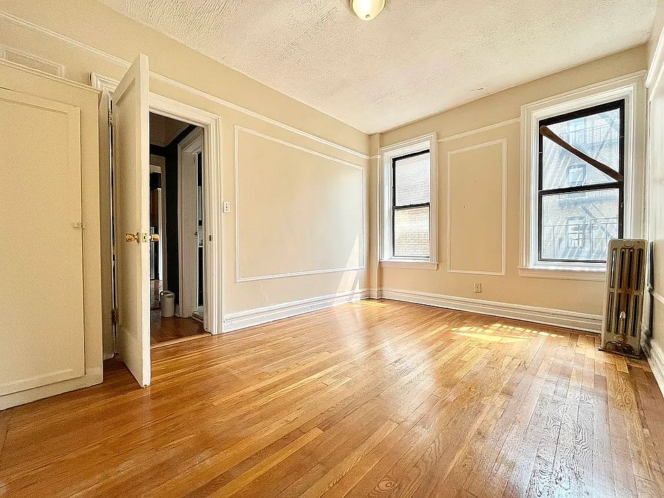 1st image of 530 Parkside Ave APT 3J