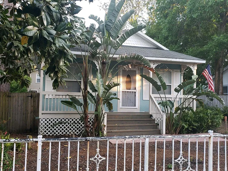 15 Park Ave — Photo 11