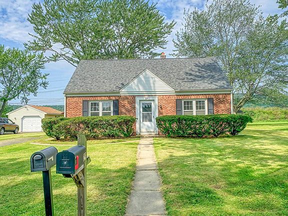 2nd image of 29 Warren Avenue