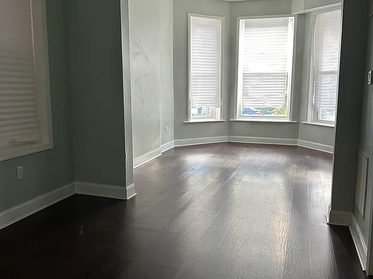 1529 S Homan Ave #2 — Photo 2