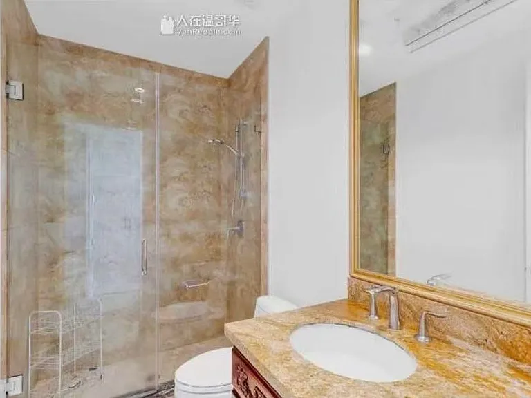 1327 Chartwell Dr — Photo 4