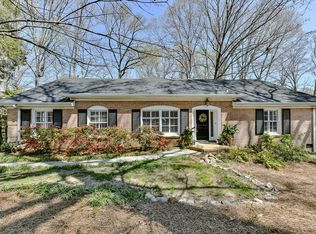 5525 Sharon View Rd, Charlotte, NC 28226