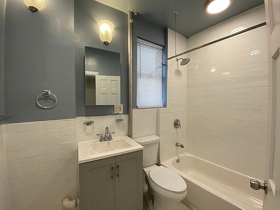 5th image of 756 Woodward Ave #3F