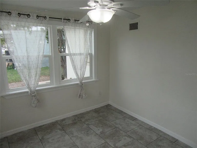 11913 104th St — Photo 13