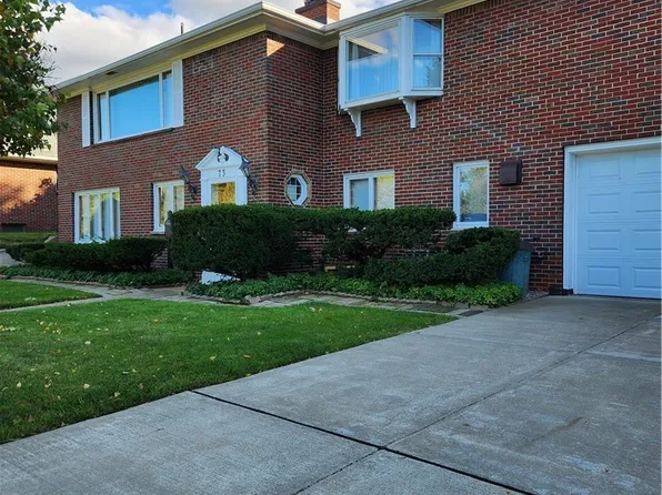 73 Nason Pkwy, Lackawanna, NY 14218