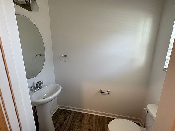 5th image of 204 Grant St