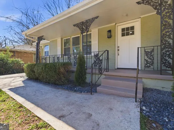 1903 S Columbia Pl, Decatur, GA 30032