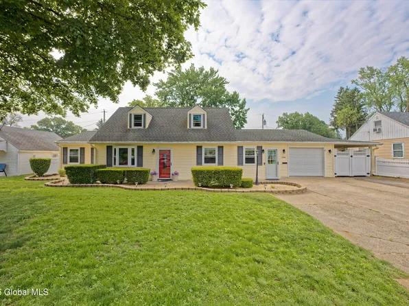 1038 Horvath Street, Rotterdam, NY 12303