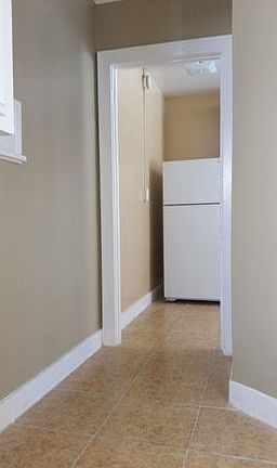 5th image of 308 N Kenmore Ave