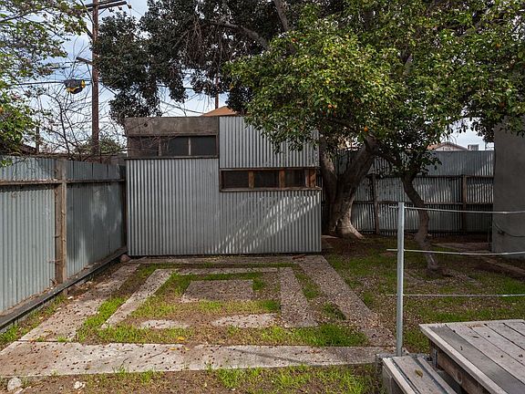 4th image of 2974 Glendale Blvd