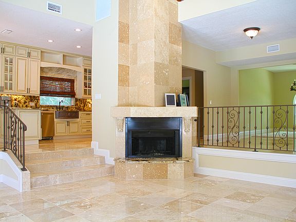 3rd image of 2578 Spruce Creek Blvd