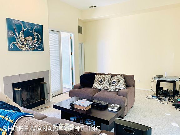 4th image of 1655 Chalcedony St Unit D