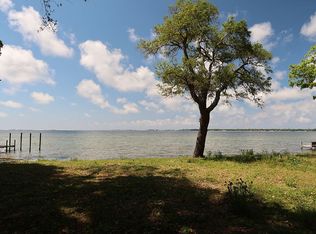 49 Meigs Dr, Shalimar, FL 32579