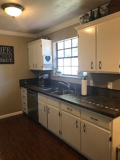 1st image of 1549 Pine Forest Dr
