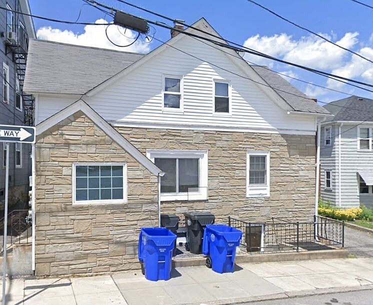 1st image of 16 Saint Mary St #2F