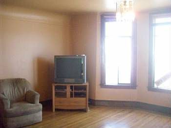 5th image of 407 Huron Ave