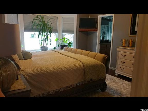 2nd image of 97 W Nautical Dr