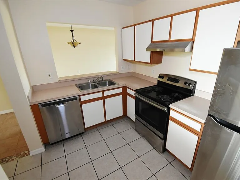9612 Seadale Ct #201 — Photo 5