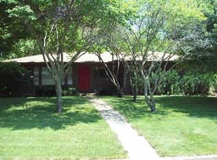 101 Wolf St, Walnut, IL 61376