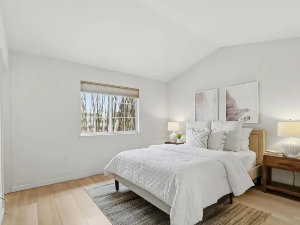 612 Arcadia Ter Unit 301, Sunnyvale, CA 94085