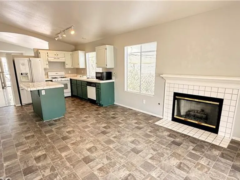 7220 Paradise Bay Dr — Photo 13