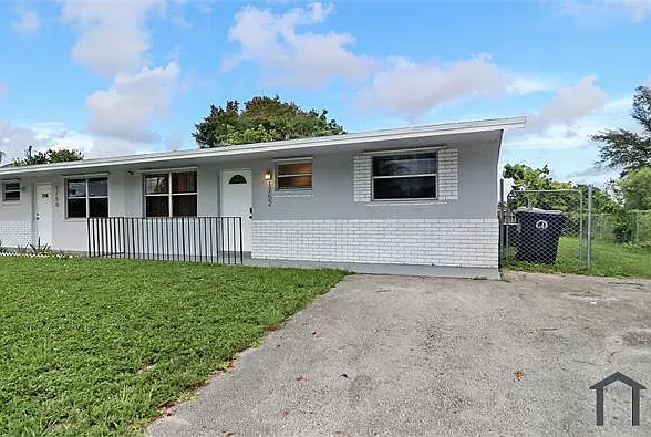 1752 SW 70th Way — Photo 19