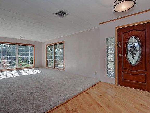 3rd image of 140 Quail Hollow Dr #140