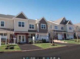 160 Savoth Ln, Colonia, NJ 07067