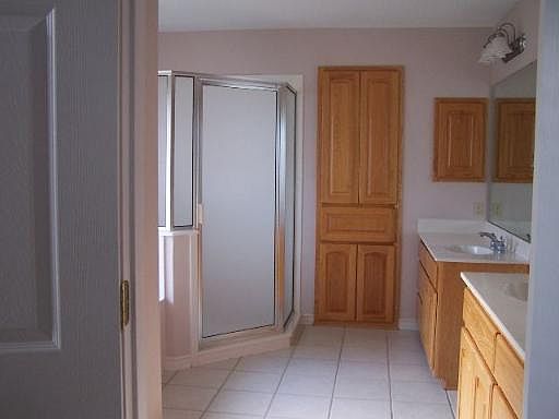1st image of 625 Garnet Ave