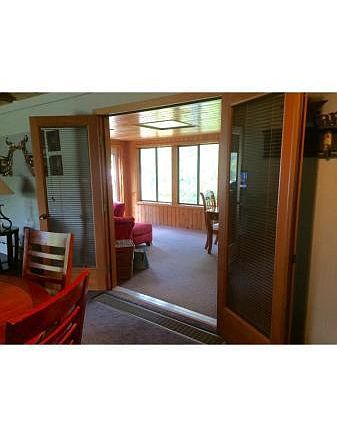 3rd image of 930 N Shore Dr