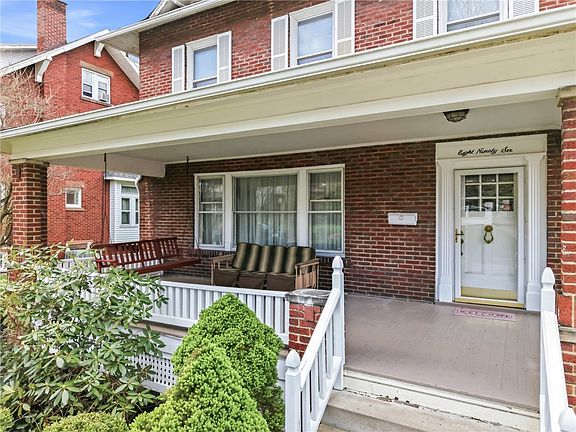 3rd image of 896 Alcoma St